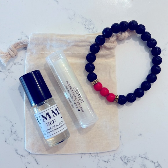 Peyton Wellness Gift Set - Picture 2 of 8